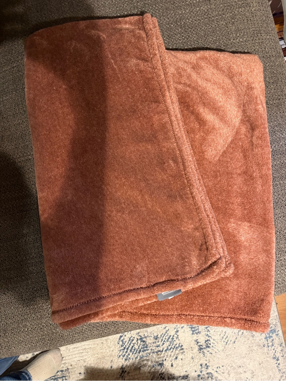 Berkshire Plush Throw Blanket